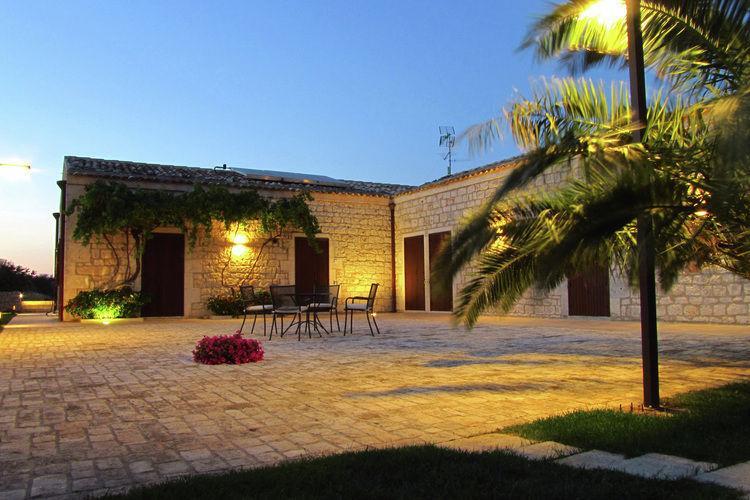 בית הארחה רגוזה 	Casa Al Castello מראה חיצוני תמונה